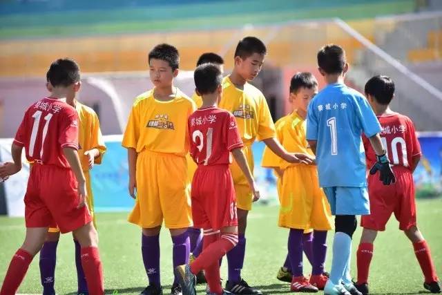 新阵容VS新主帅，海牛与西海岸共同缔造精彩青岛德比